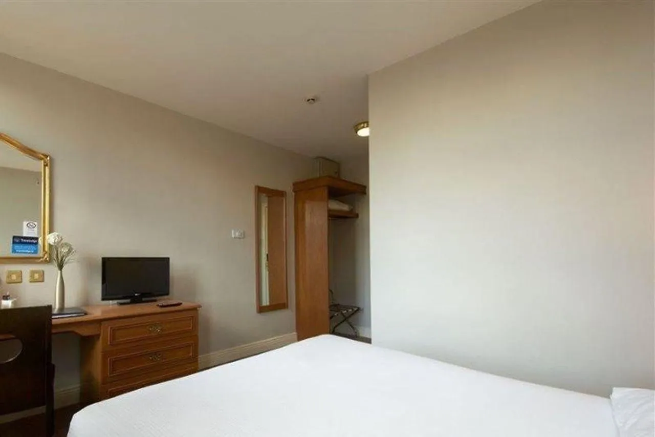 Отель Rathmines Capital Дублин 2*,